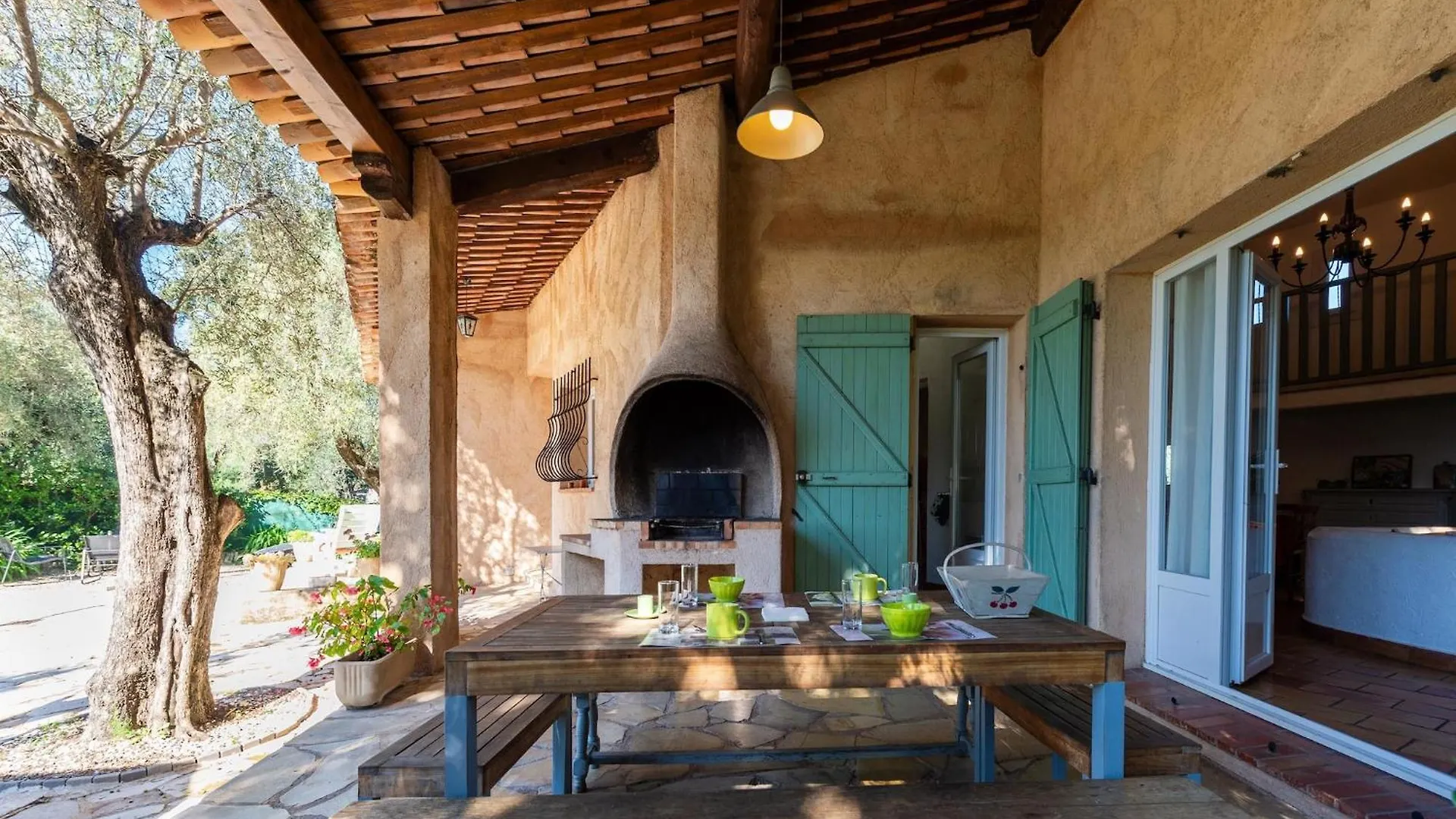 Spacious Villa With Garden Near Grasse Mouans-Sartoux 0*,  Frankreich