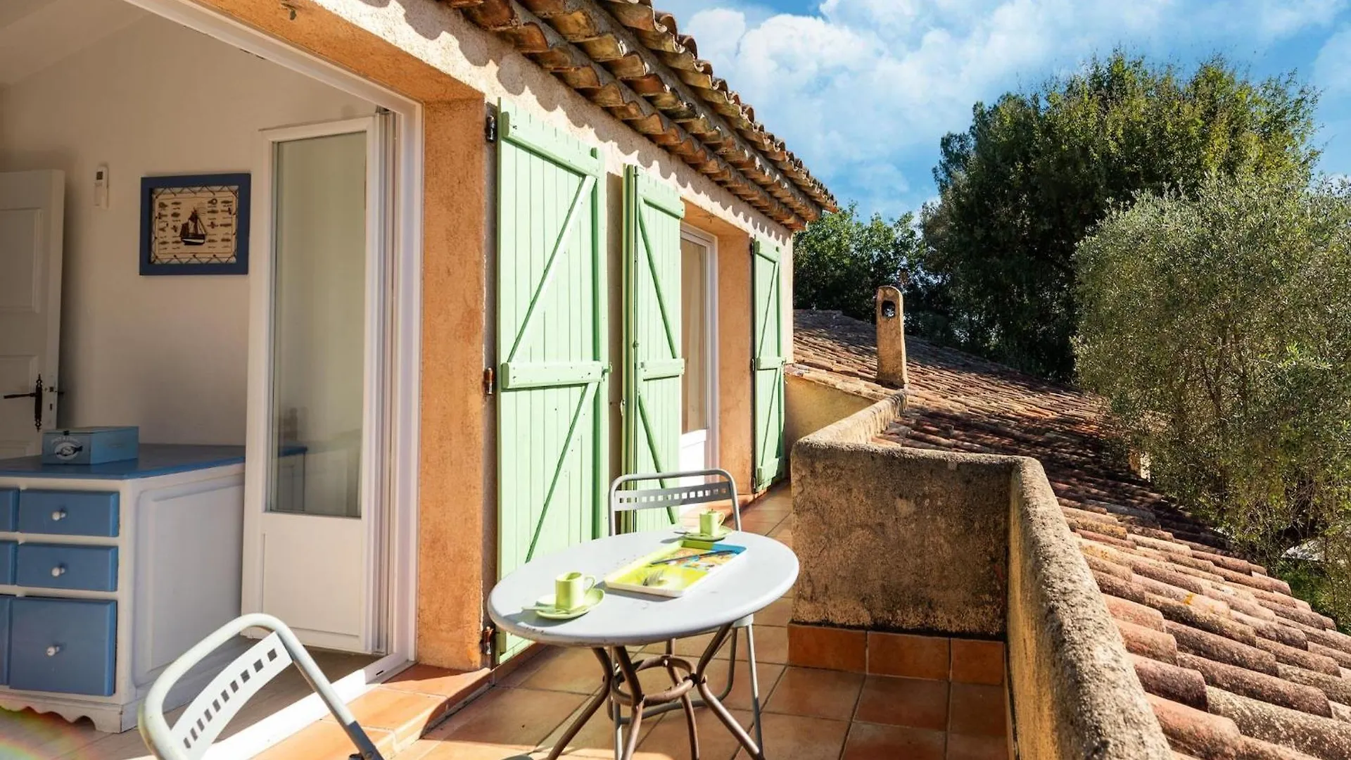 Spacious Villa With Garden Near Grasse Mouans-Sartoux